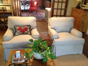 Slipcover with Flanged Trim                                                         